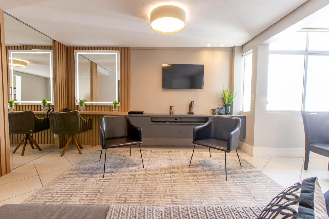 Delupo Hotel - Livin Studios Criciuma  Esterno foto